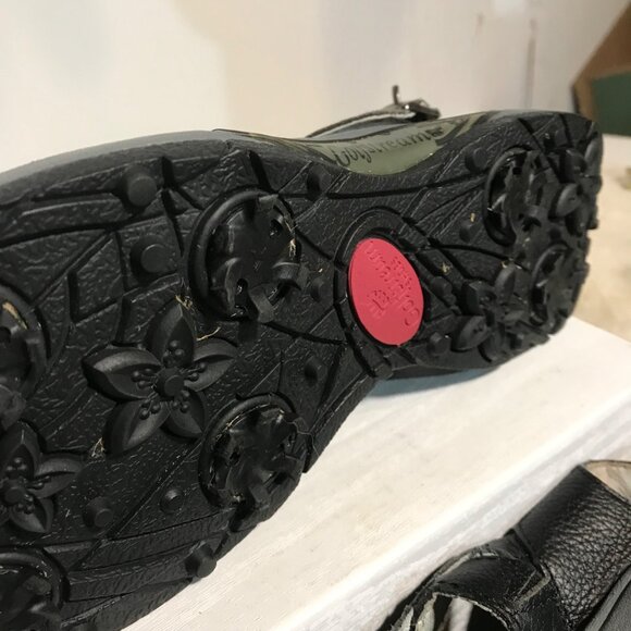 Golfstream Womens  Black Leather Strappy Sandals Size 9M With Floral Sole Design - Picture 12 of 14